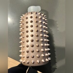 bKR 1L spike cream metallic water bottle